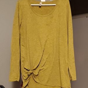 LuLa Roe long sleeve